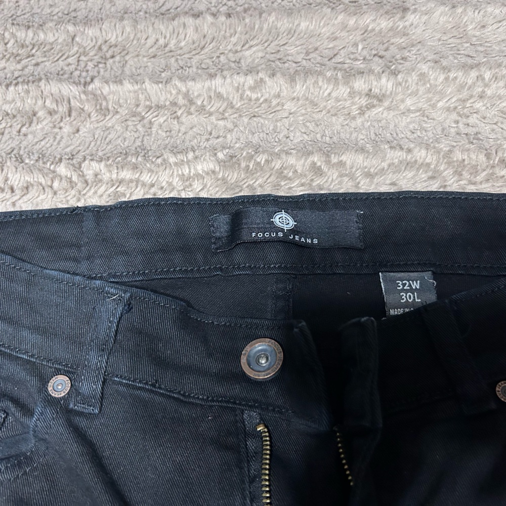 Focus Jeans - Picture 3 of 3